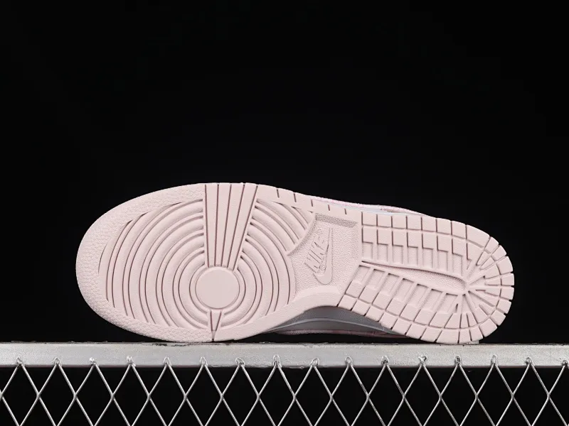 All categories Nk SB Dunk series Nk SB Dunk Low low-top sneakers C version Nk Dunk Low "Pink Paisley" Sakura pink SB low-top sports and leisure sneakers FD1449-100